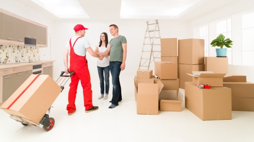 Local access and parking considerations for a Richmond upon Thames moving truck